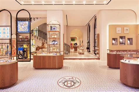 buying hermes in italy|hermes italy stores.